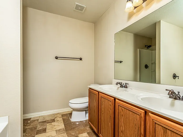 1118 Antoinette Dr — Photo 15