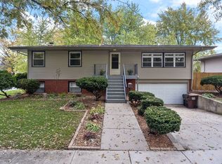 15349 Betty Ann Ln, Oak Forest, IL 60452