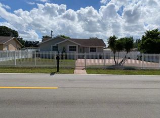 3530 NW 215th St, Miami Gardens, FL 33056