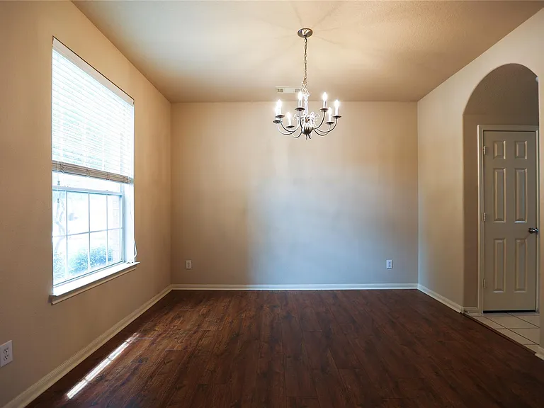 5102 Heatherdawn Ct — Photo 5