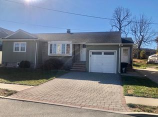 9 Edna Pl, Secaucus, NJ 07094