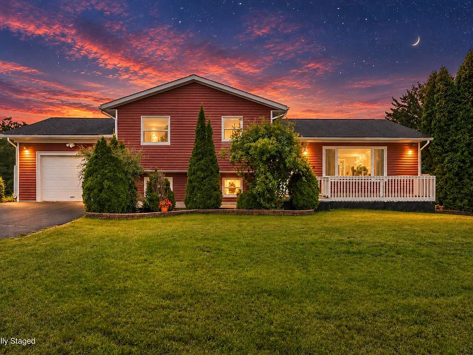 1st image of 106 Geiger Dr