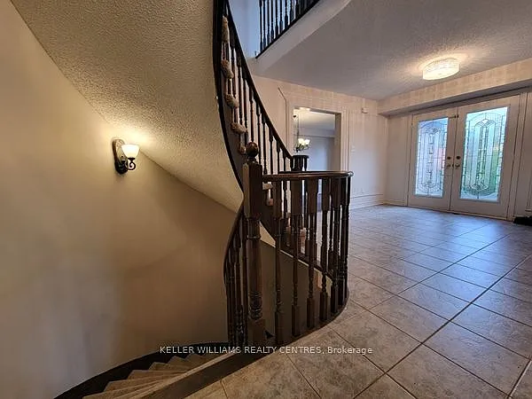 19 Northview Cres — Photo 30