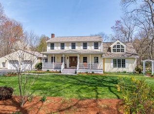 7 Twilight Dr, Foxboro, MA 02035