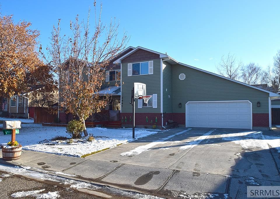 1st image of 2997 Bluebird Ln