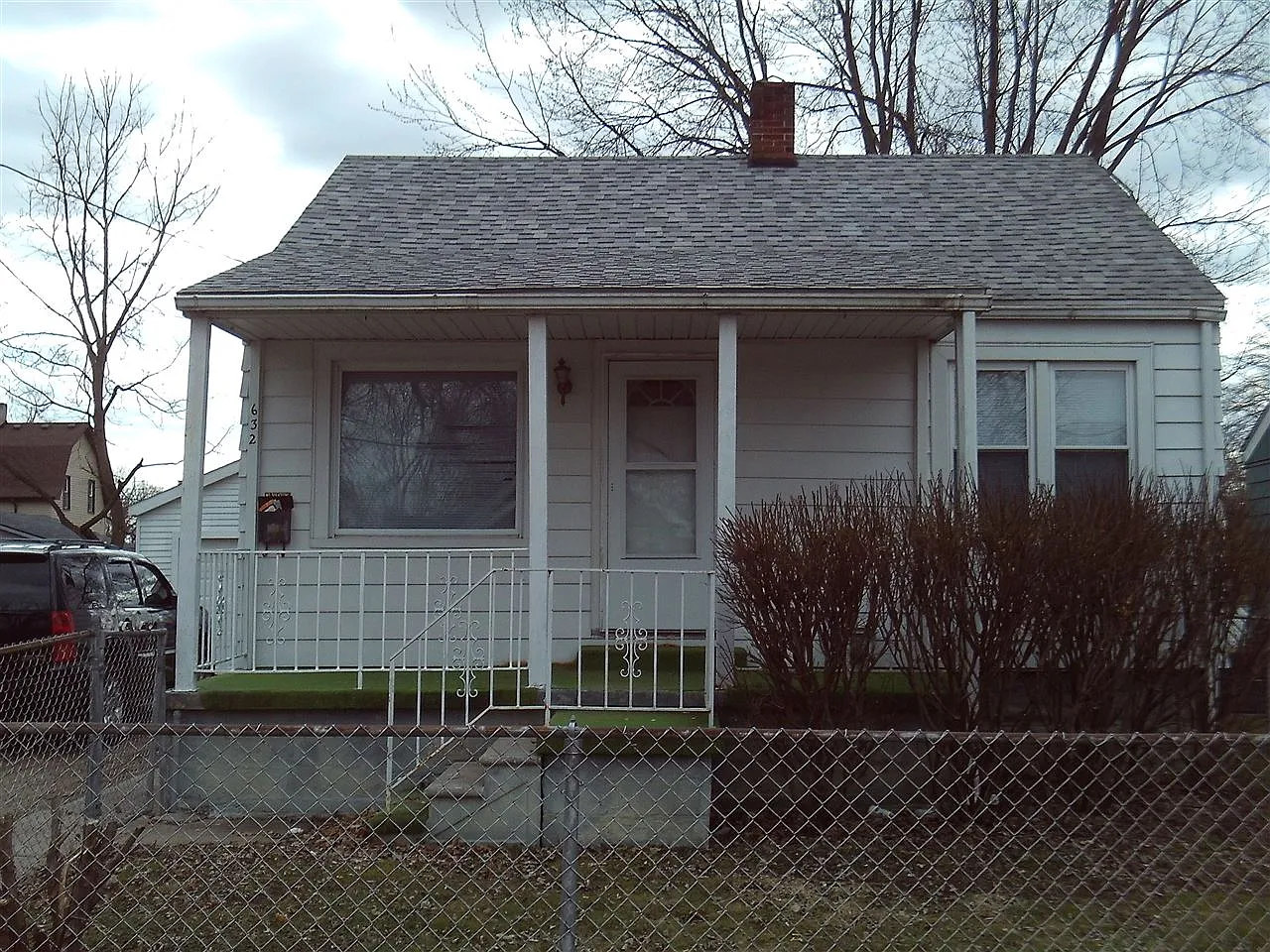 632 Elm St photo 1