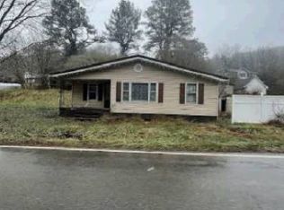 2443 Sandlick Rd, Haysi, VA 24220