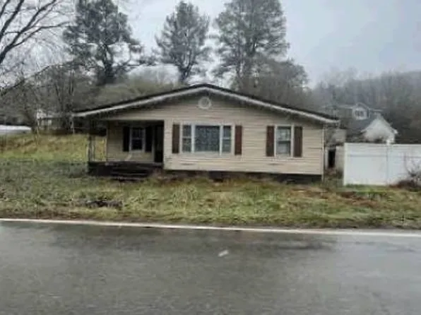 2443 Sandlick Rd, Haysi, VA 24220