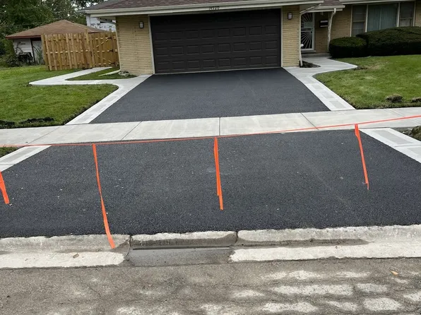 14920 Wentworth Ave, Dolton, IL 60419