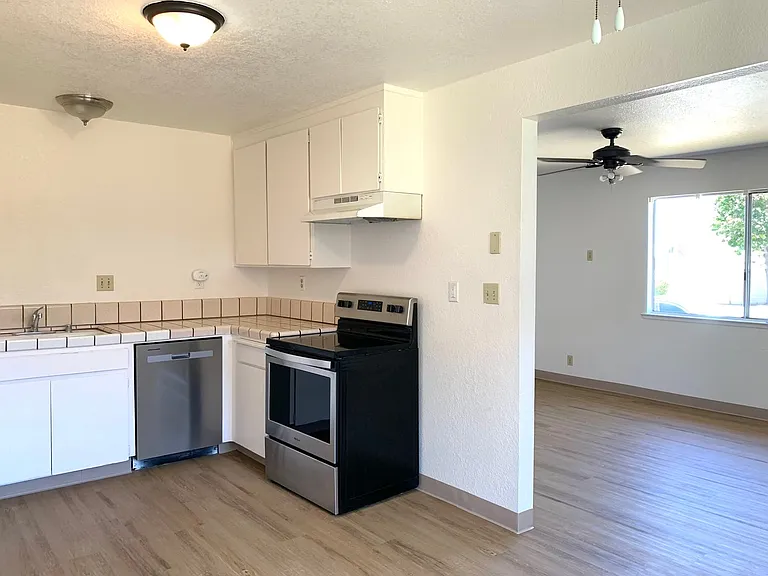 Sunnyslope 1451 — Photo 8