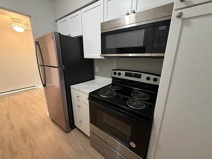 429 S Sycamore St #8 — Photo 10