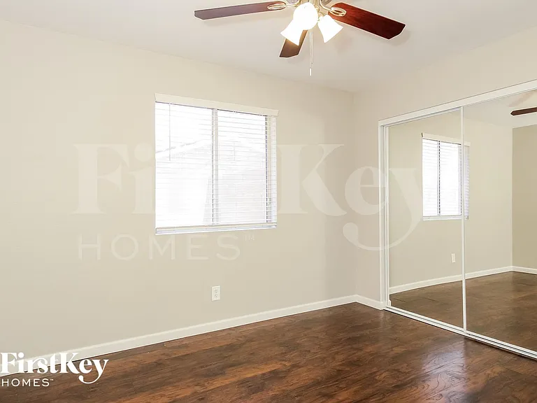 18630 N 17th Ave — Photo 12