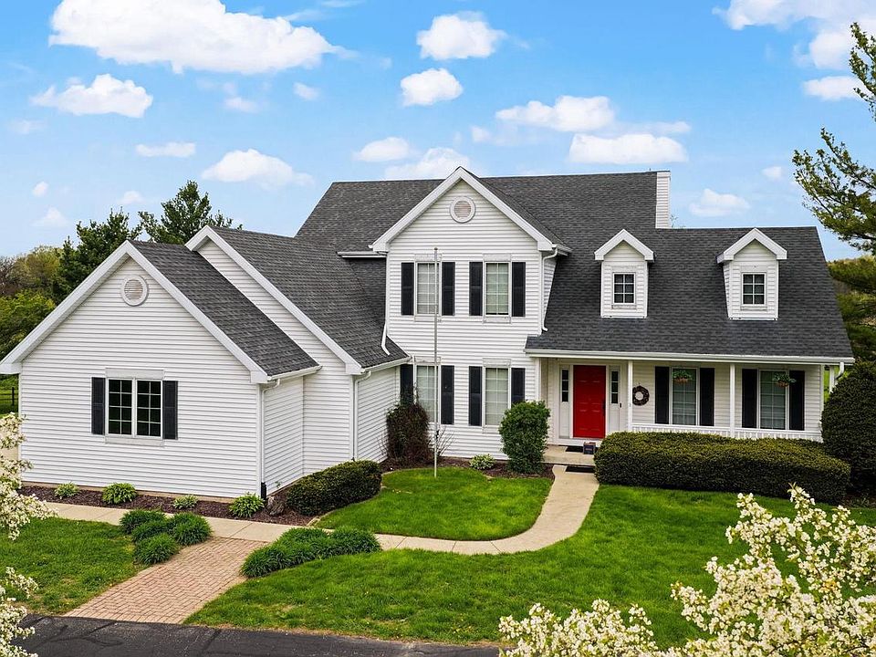 1st image of 5 Shady Willow Road