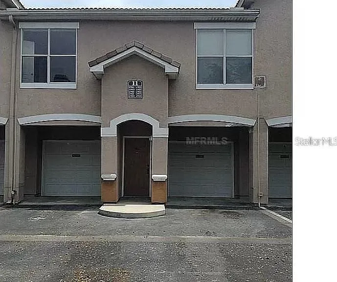 17909 Villa Creek Dr — Photo 1