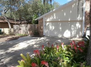 913 Robinhood Ct, Maitland, FL 32751