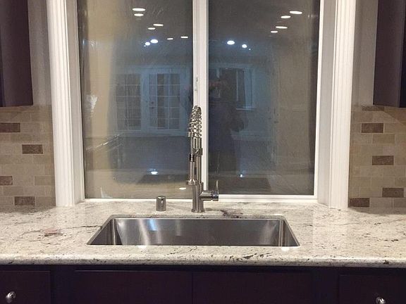 5th image of 1402 Sunnycrest Cir