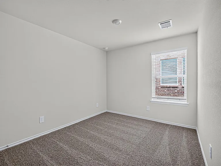 3330 Catamount Dr — Photo 11