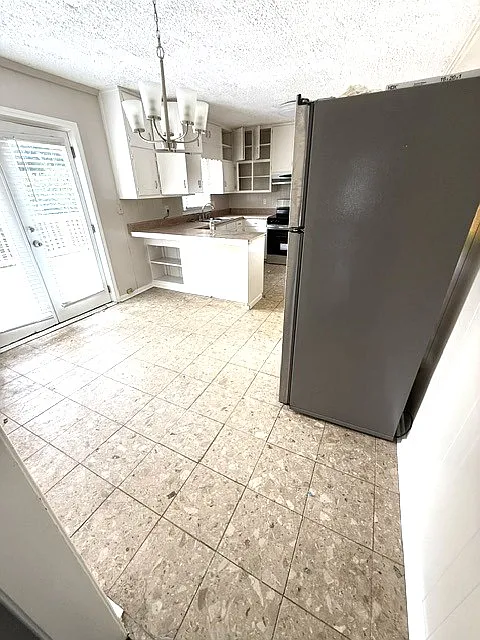 2 bed, 975 sqft, $1,575 — Photo 3