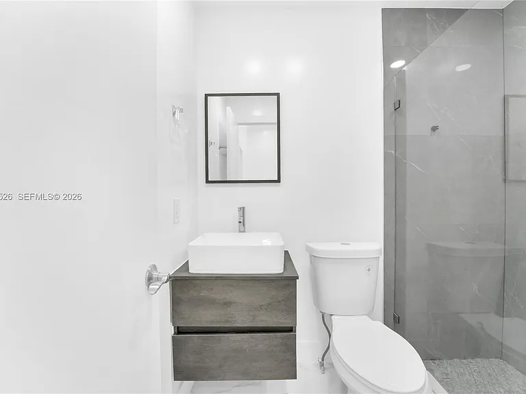 6742 NW 188th Ter #6742 — Photo 21