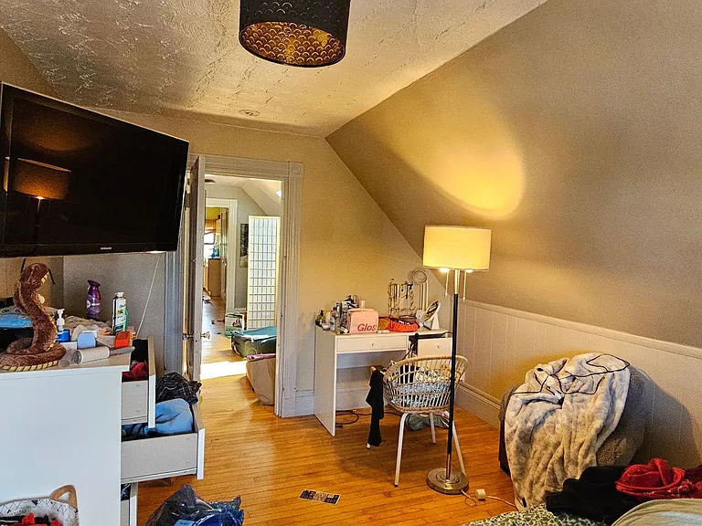 3 Aldie St #5 — Photo 3