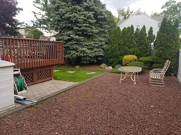 3rd image of 16 Morton Pl