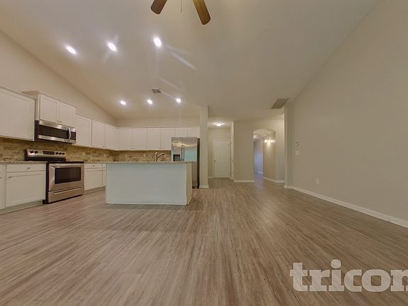 3rd image of 216 Stone Creek Ct