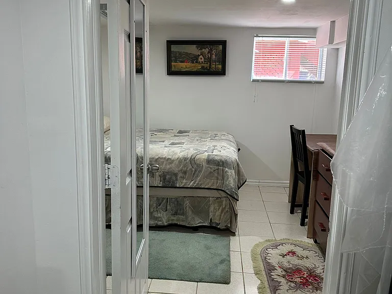 145 Gladstone Ave — Photo 23