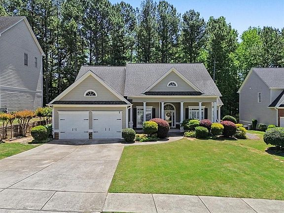 2nd image of 137 Pensdale Pl