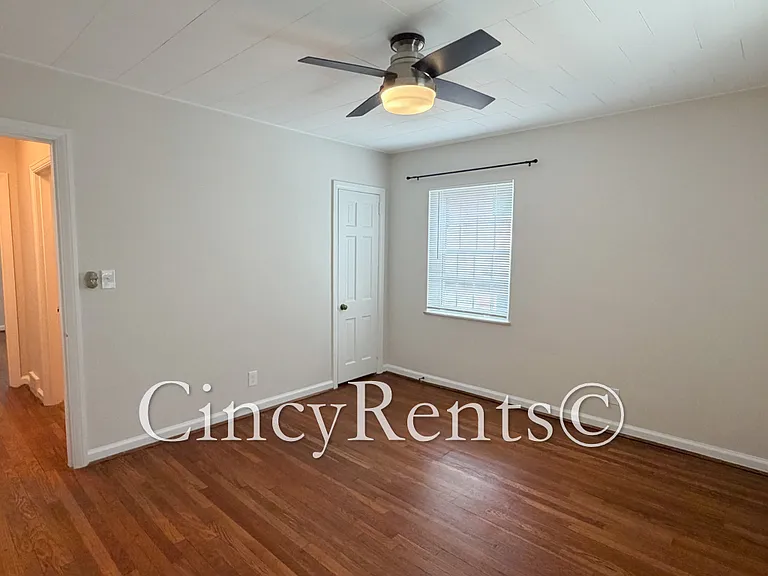 837 Van Dyke Ave #3 — Photo 18