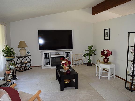 2nd image of 310 Avenue D