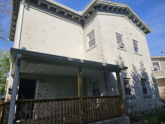 3rd image of 1600 High St