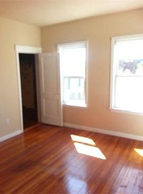 5th image of 109 Winthrop Shore Dr