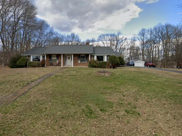 236 Nelson Ave, Piney Flats, TN 37686