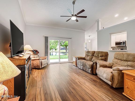 2nd image of 185 Southern Grove Dr