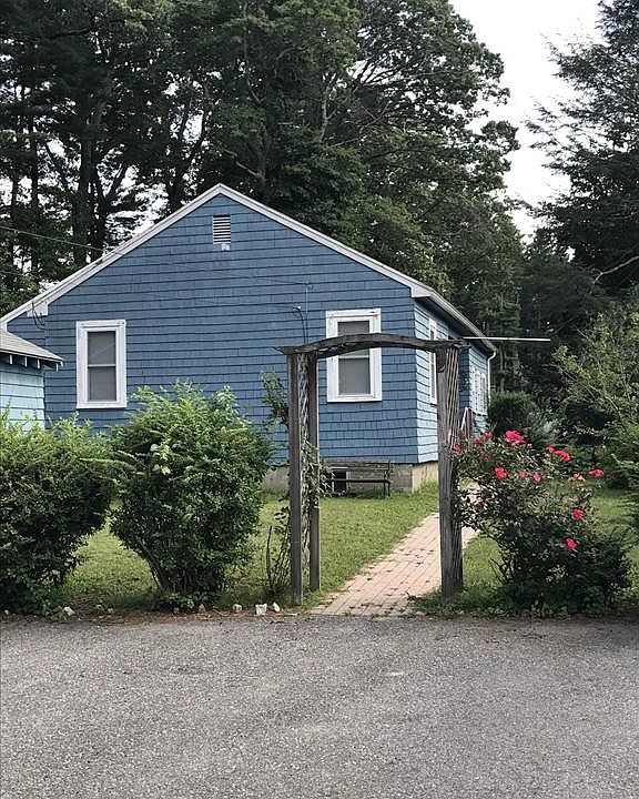 2nd image of 2 Lee Rd
