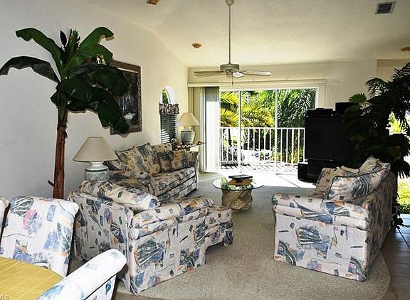 4th image of 12174 Siesta Dr