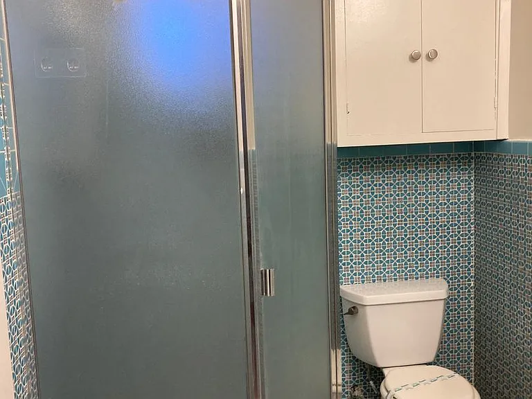 1 Bedroom on Ingraham Street blocks from the beach in Pacific Beach! — Photo 7