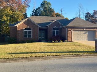 7061 E Ridge Dr, Sherwood, AR 72120