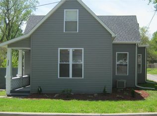 1209 N 2nd St, Swansea, IL 62226