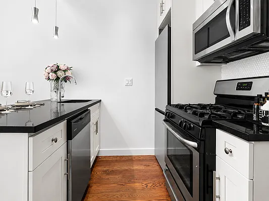 Kitchen, photo 1