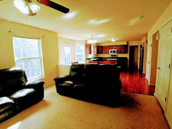 3rd image of 151 Pine Ave