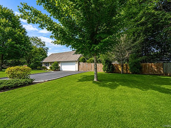 3rd image of 4 Highview Lane