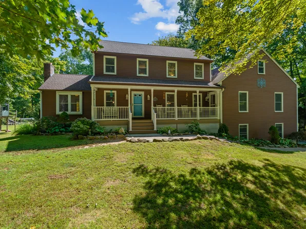 31 Pepperbush Drive, Clinton, CT 06413