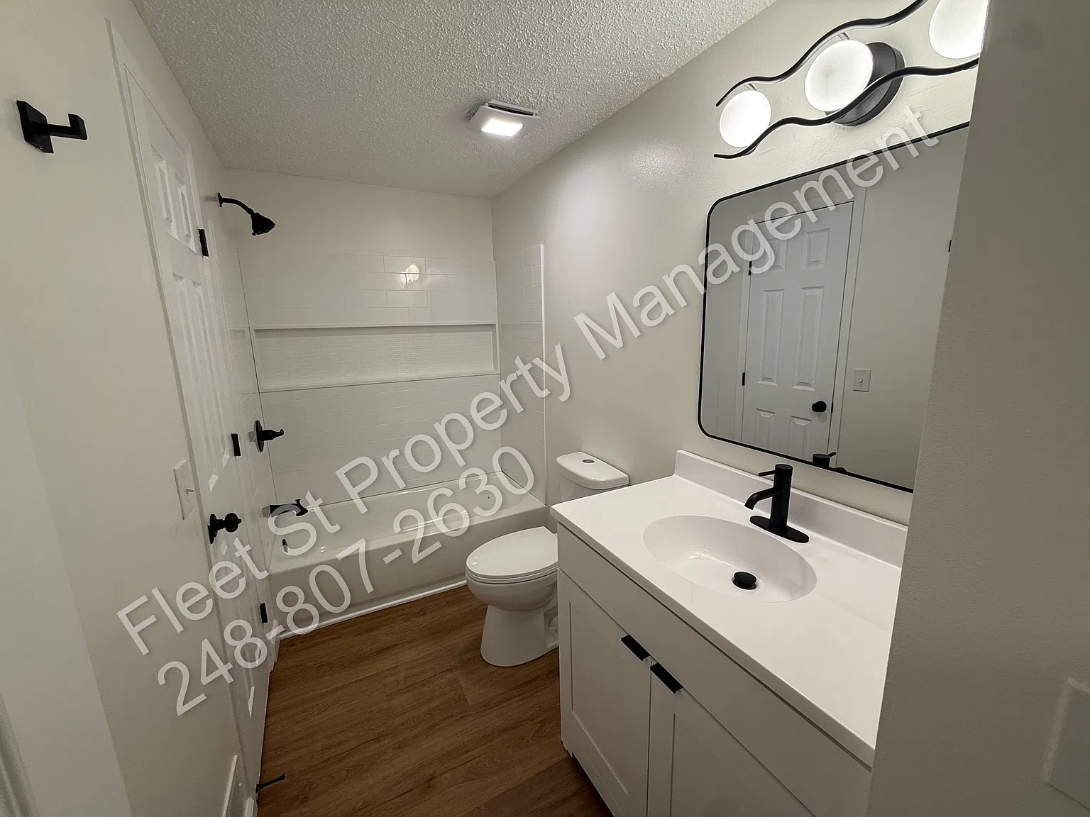 4 bed, 1372 sqft, $2,000 — Photo 3