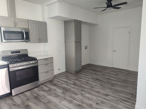 3rd image of 33495 Cathedral Canyon Dr #C
