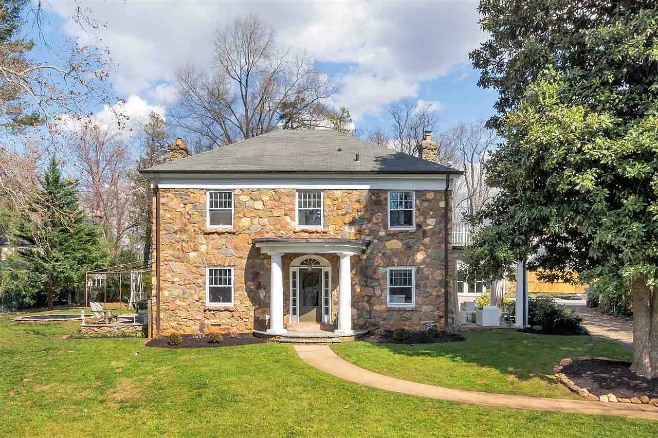 1853 Fendall Ave photo 1