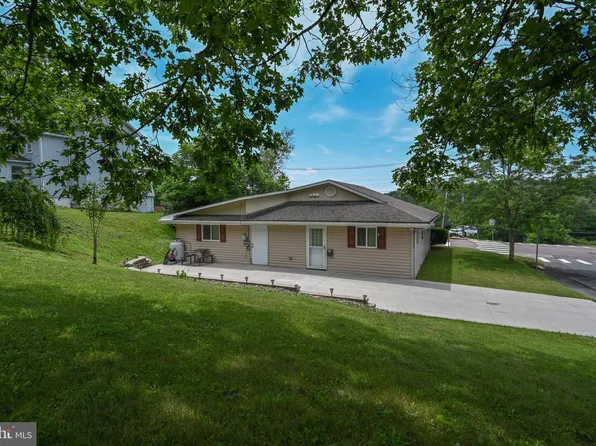 502 E Oak St, Oakland, MD 21550