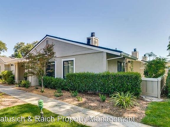 4th image of 1118 Silver Oak Ct