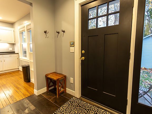 2nd image of 306 Tonti St