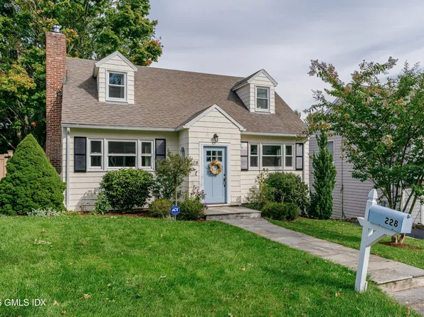 228 Woodrow Ave, Southport, CT 06890